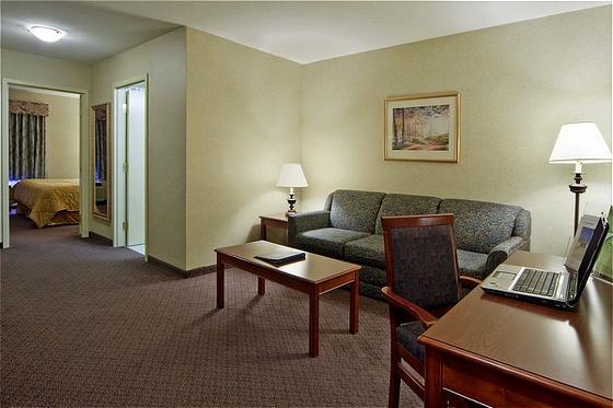 Comfort Inn & Suites South YYC Habitación foto